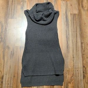 Olive Green Knitted Cowl neck Sleeveless Top. Size Medium. RUE 21 Brand.
